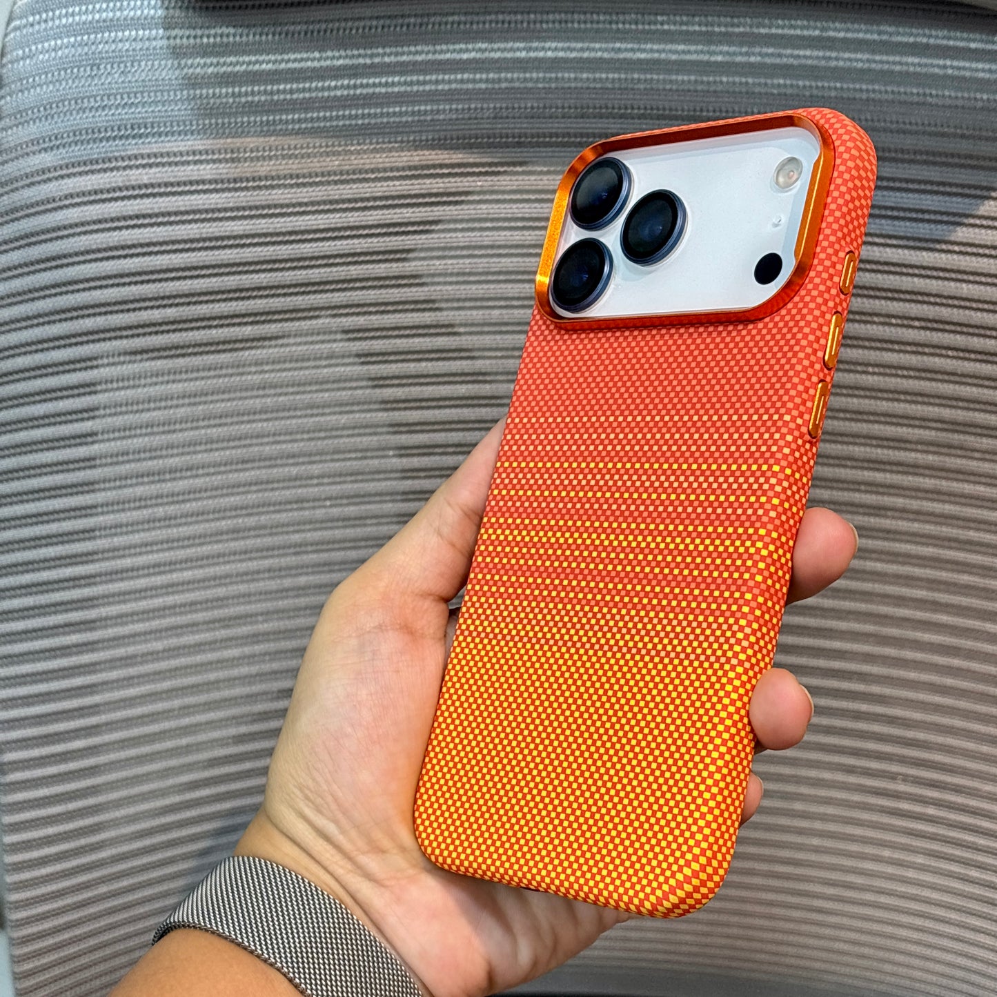 Carbonique MagSafe iPhone 17 Pro Max Case