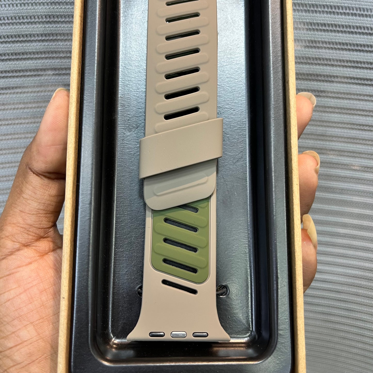 PressLock Silicone iWatch Strap