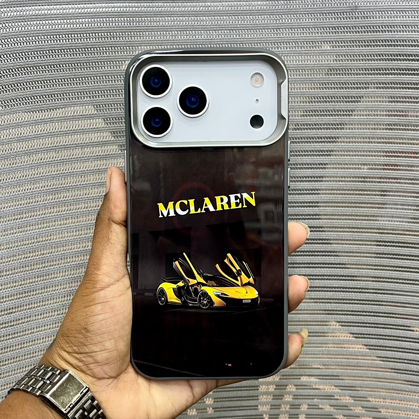 Racing Heritage iPhone 17 Series