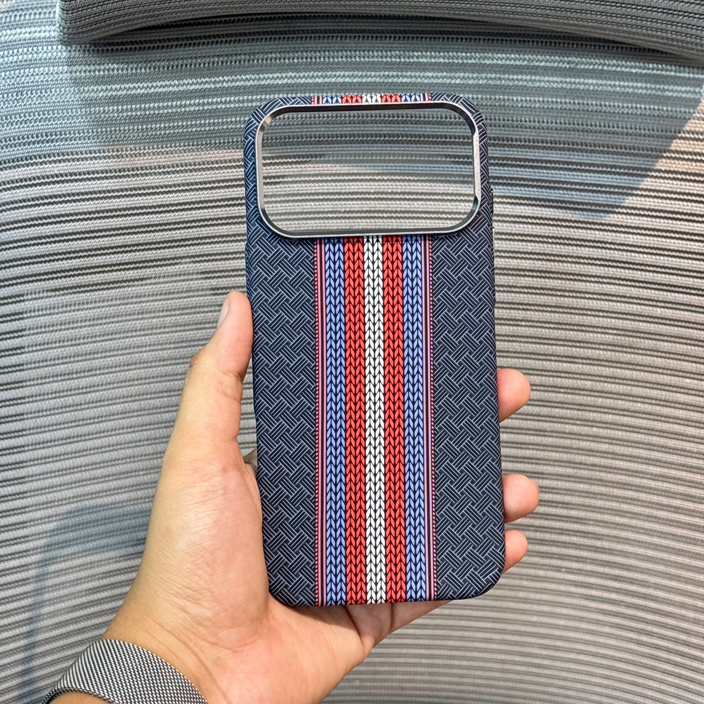 Carbonique MagSafe iPhone 17 Case