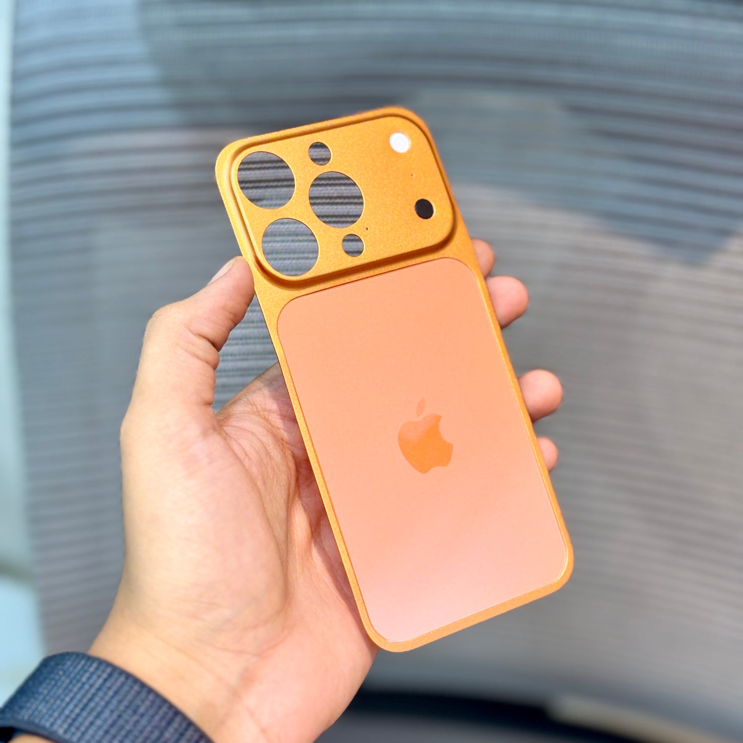 NeoConvert iPhone 17 Pro Max Back Plate