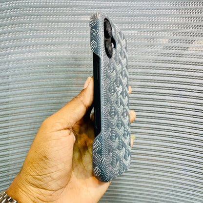 Luxe Printed Inner Fur iPhone 17 Case