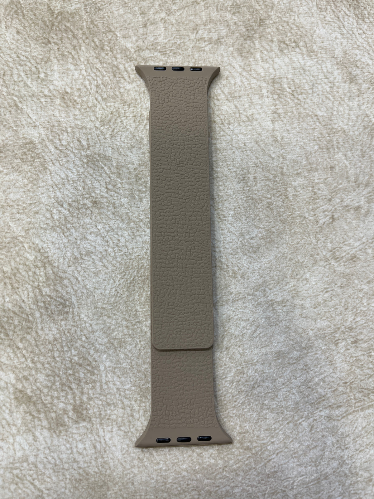 Embossed Magnetic Silicone Apple iWatch Strap