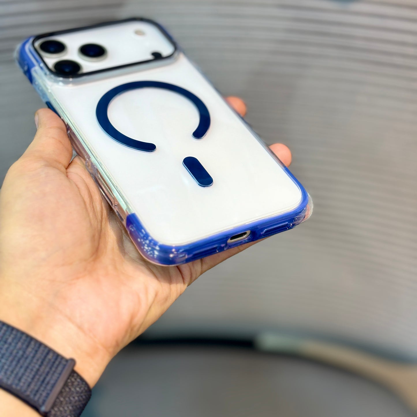 CrystalDefend MagSafe iPhone 17 Pro Case