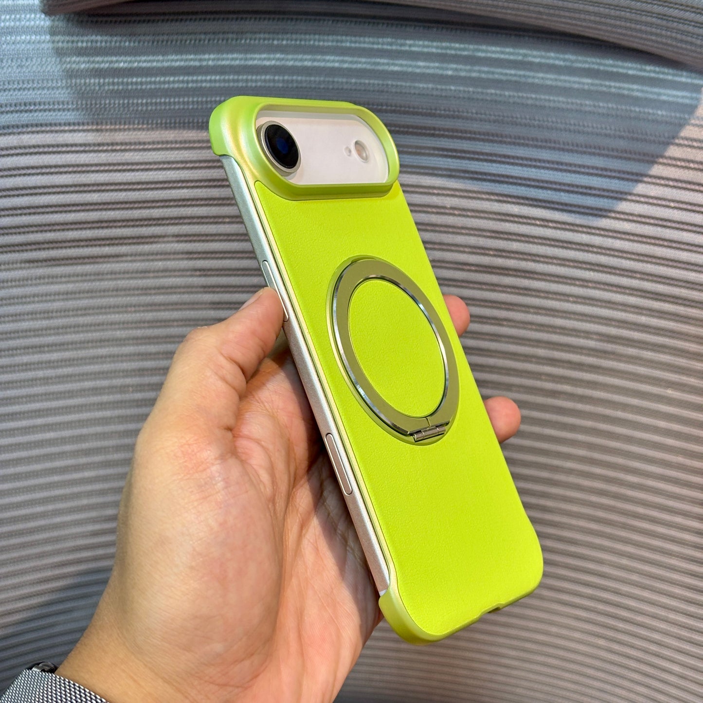 Axis Stand MagSafe iPhone 15 Series Case