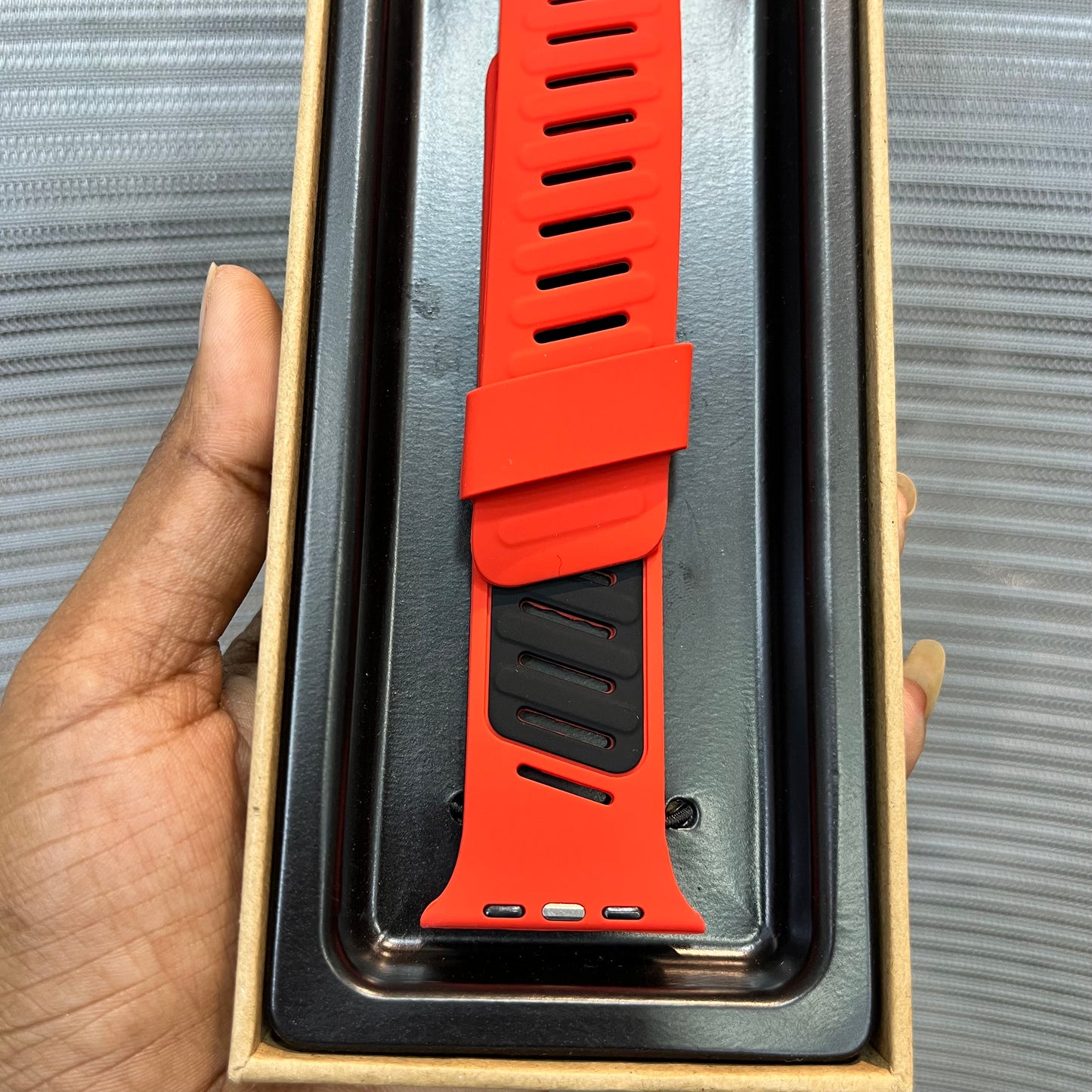 PressLock Silicone iWatch Strap