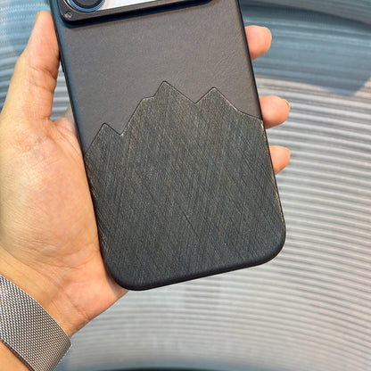 Foiluxe Leather Gloss iPhone 17 Case