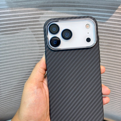 Carbonique MagSafe iPhone 16 Pro Case