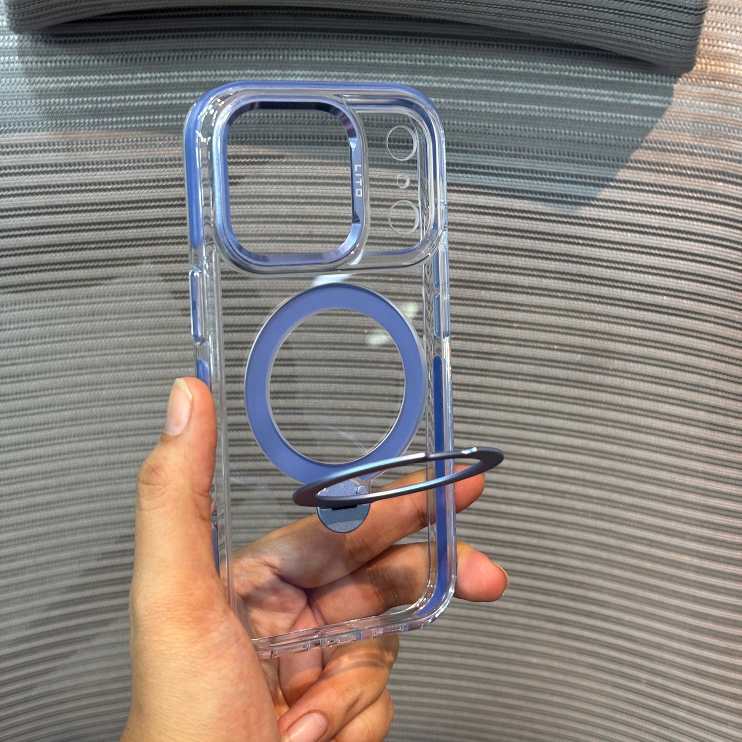 CrystalStand MagSafe iPhone 17 Pro Case