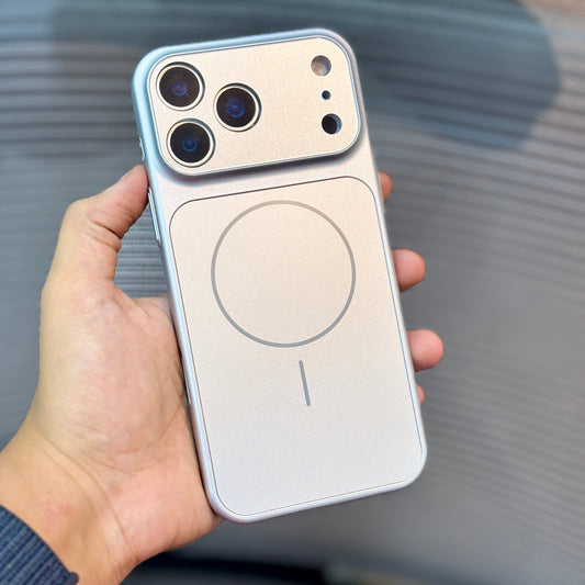 CoreGuard MagSafe iPhone 17 Case