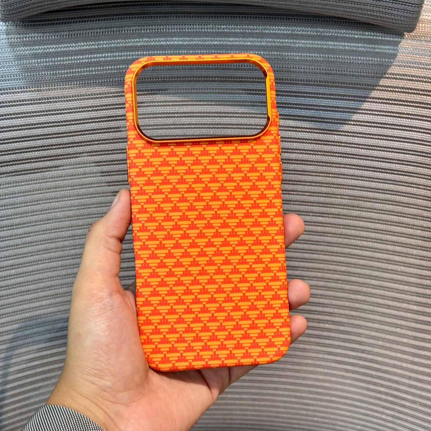 Carbonique MagSafe iPhone 17 Pro Case