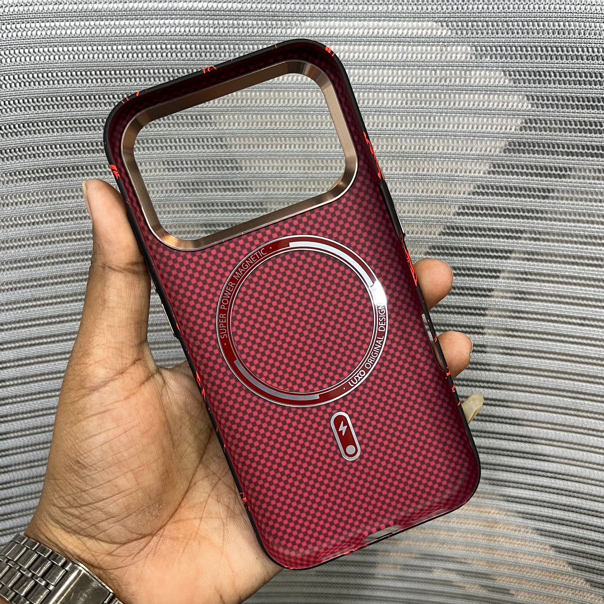 Premium Wildlife Carbon Fiber MagSafe iPhone Case