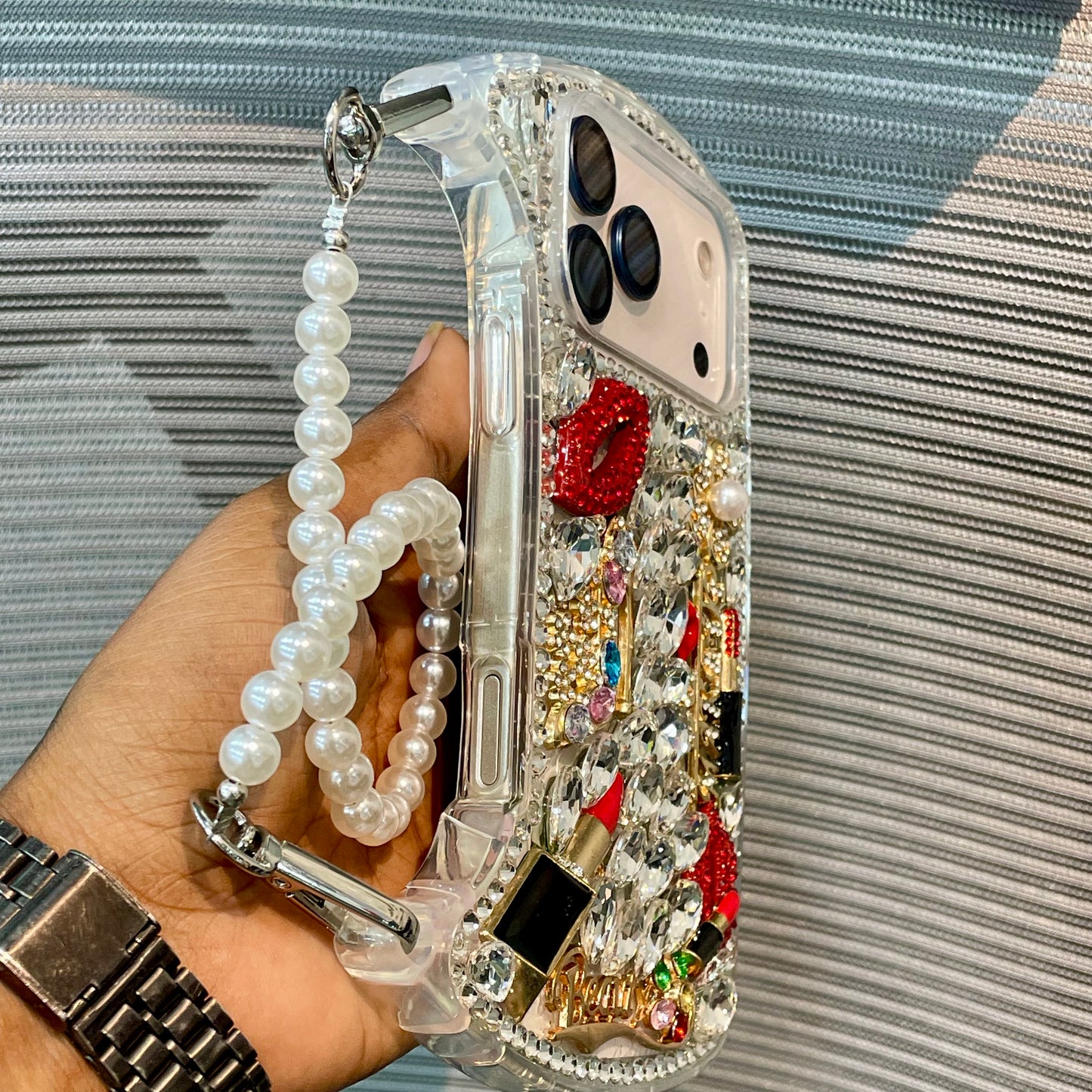 CharmMuse Sling iPhone 17 Pro Case
