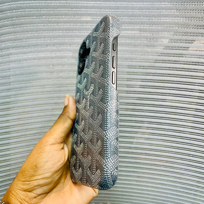Luxe Printed Inner Fur iPhone 17 Case