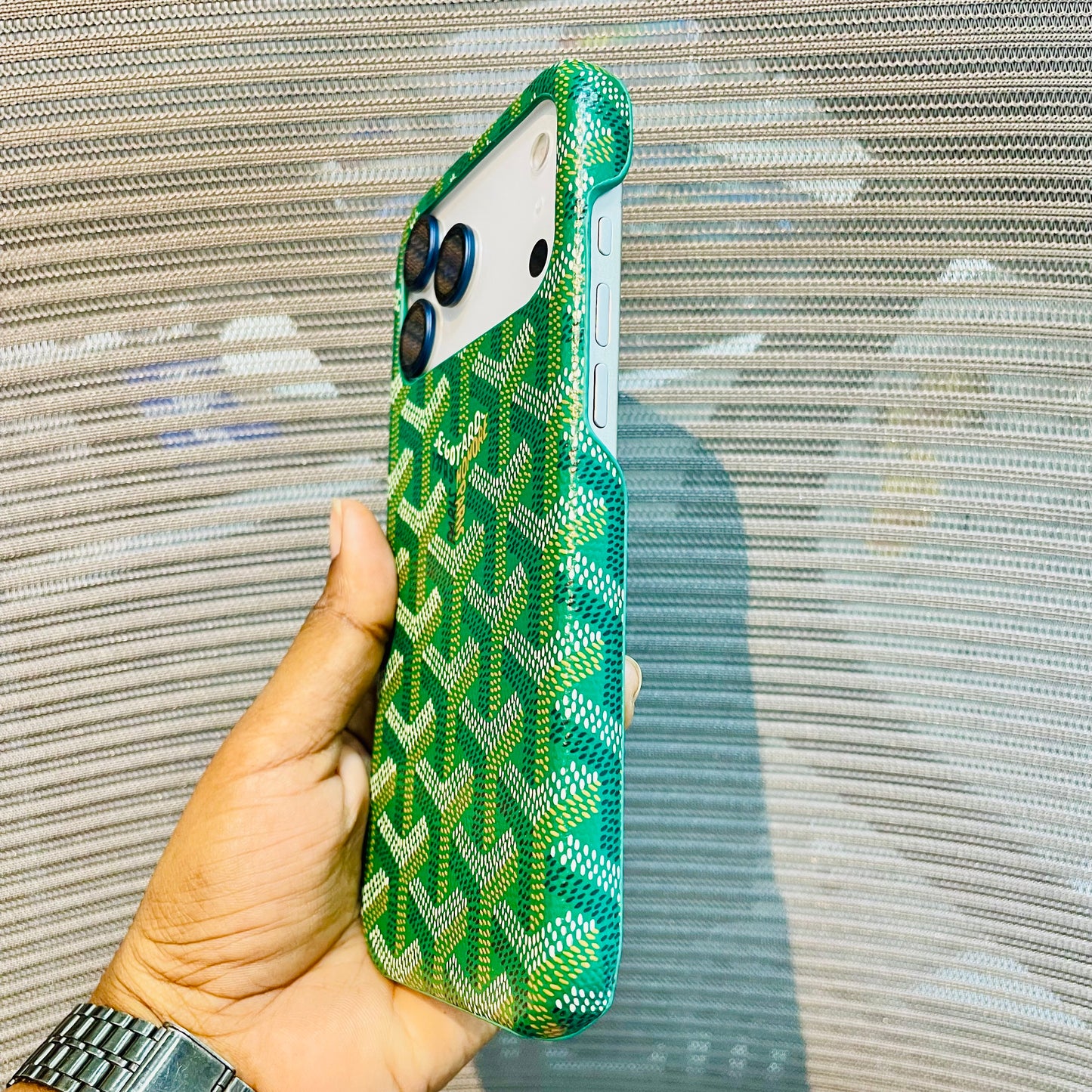 Luxe Printed Inner Fur iPhone 17 Pro Case