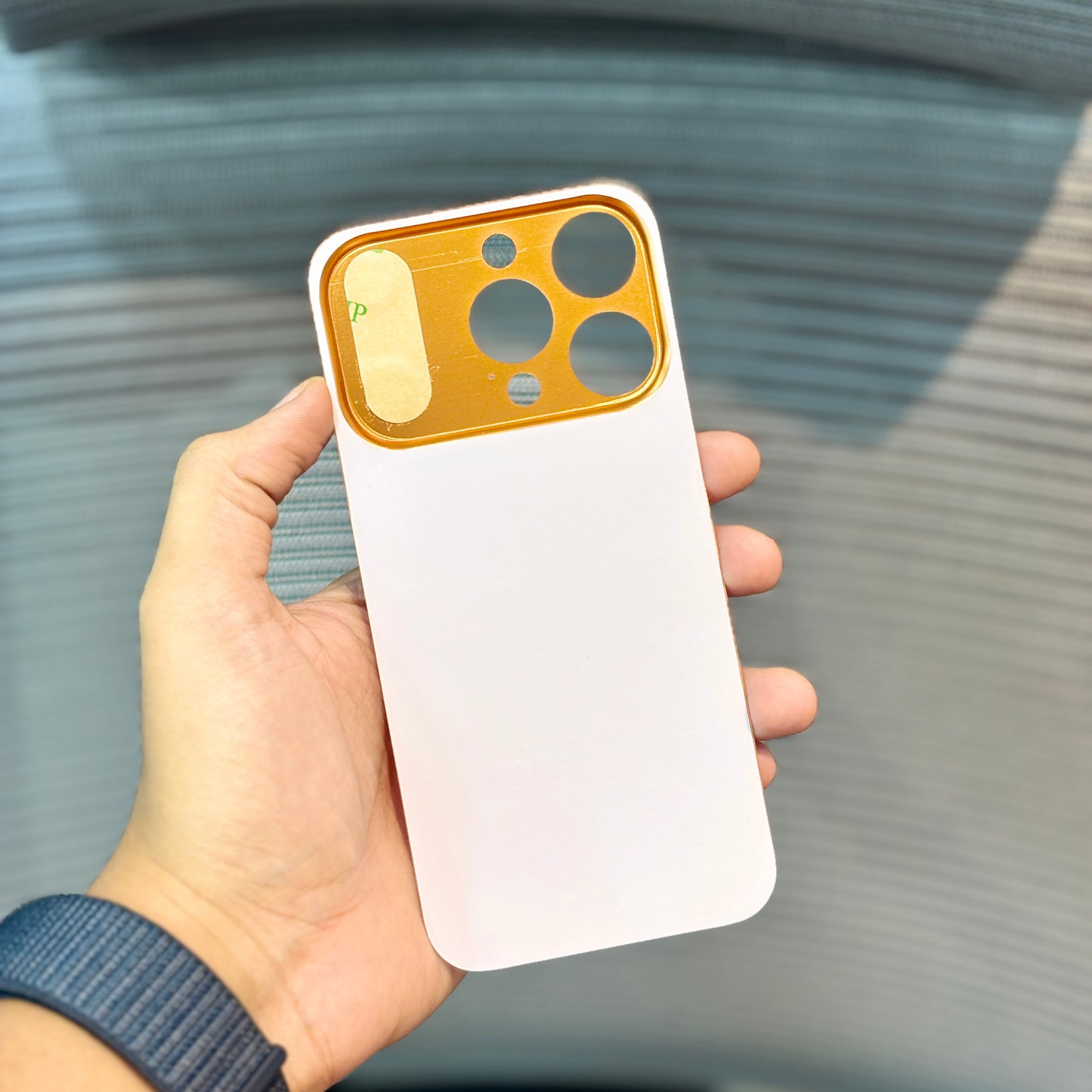 NeoConvert iPhone 17 Pro Max Back Plate