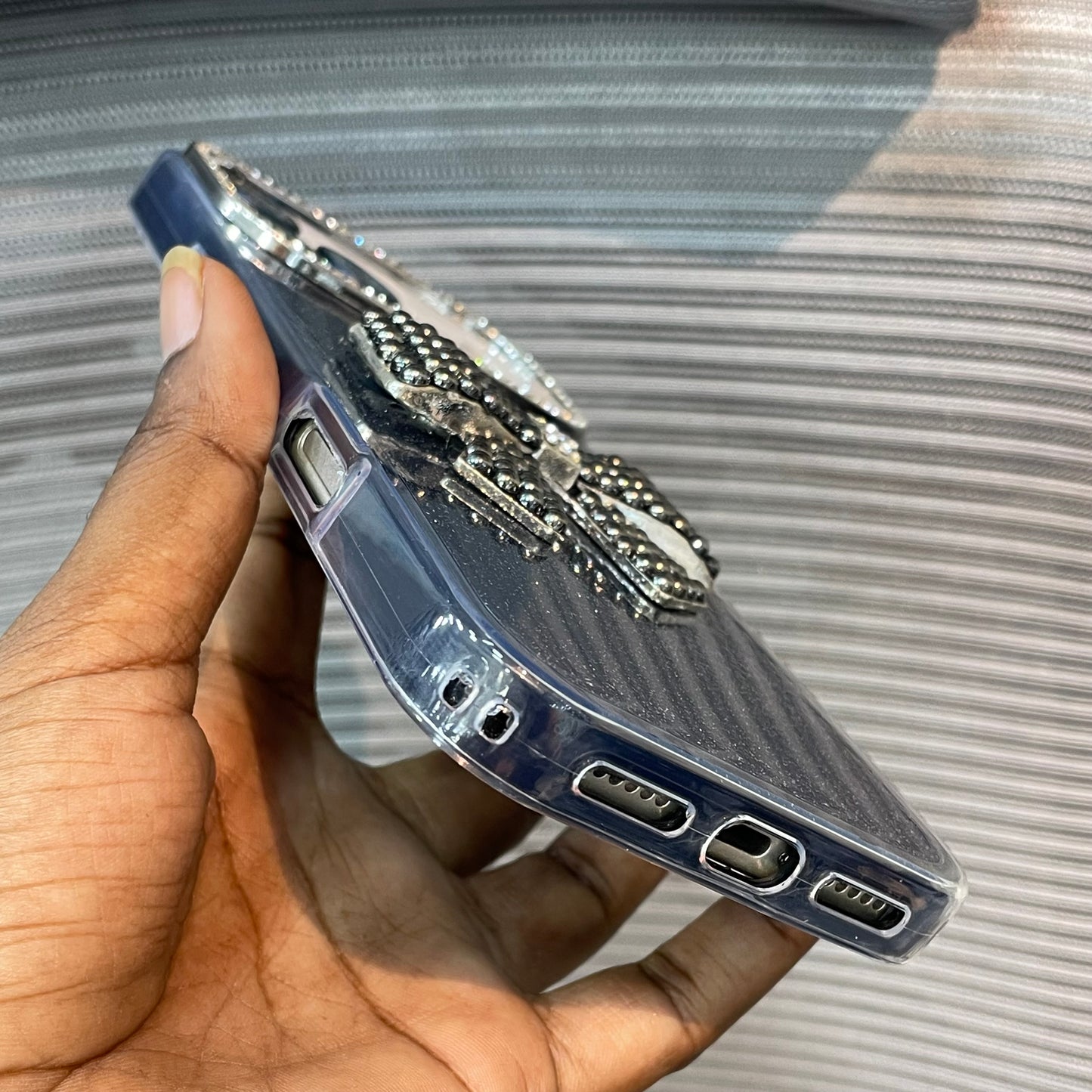 BowÉlite Glitter iPhone 17 Series Case