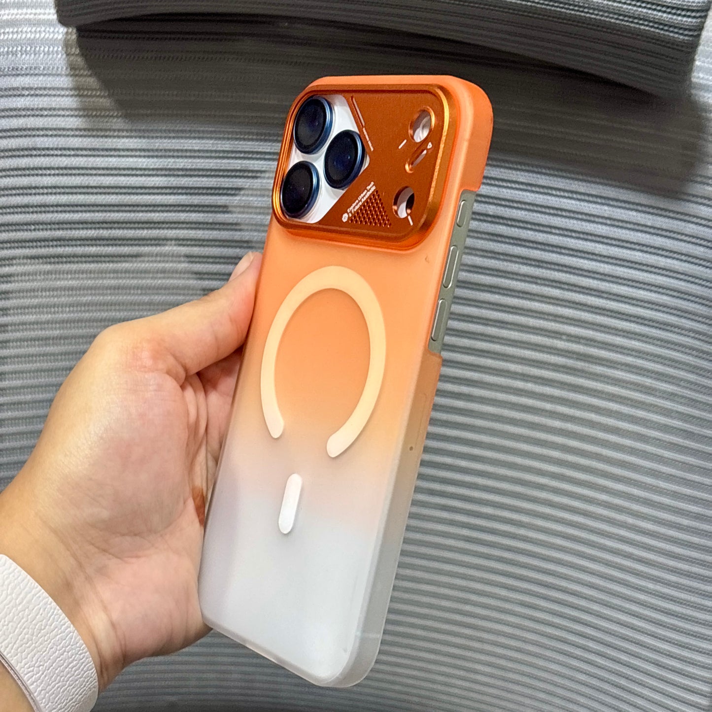 FrostVent MagSafe iPhone 17 Pro Max Case