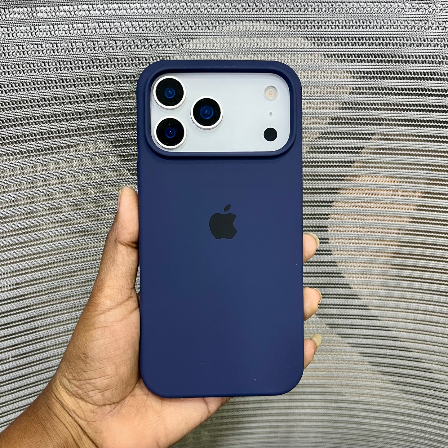 Silicone Logo MagSafe iPhone 17 Pro Case