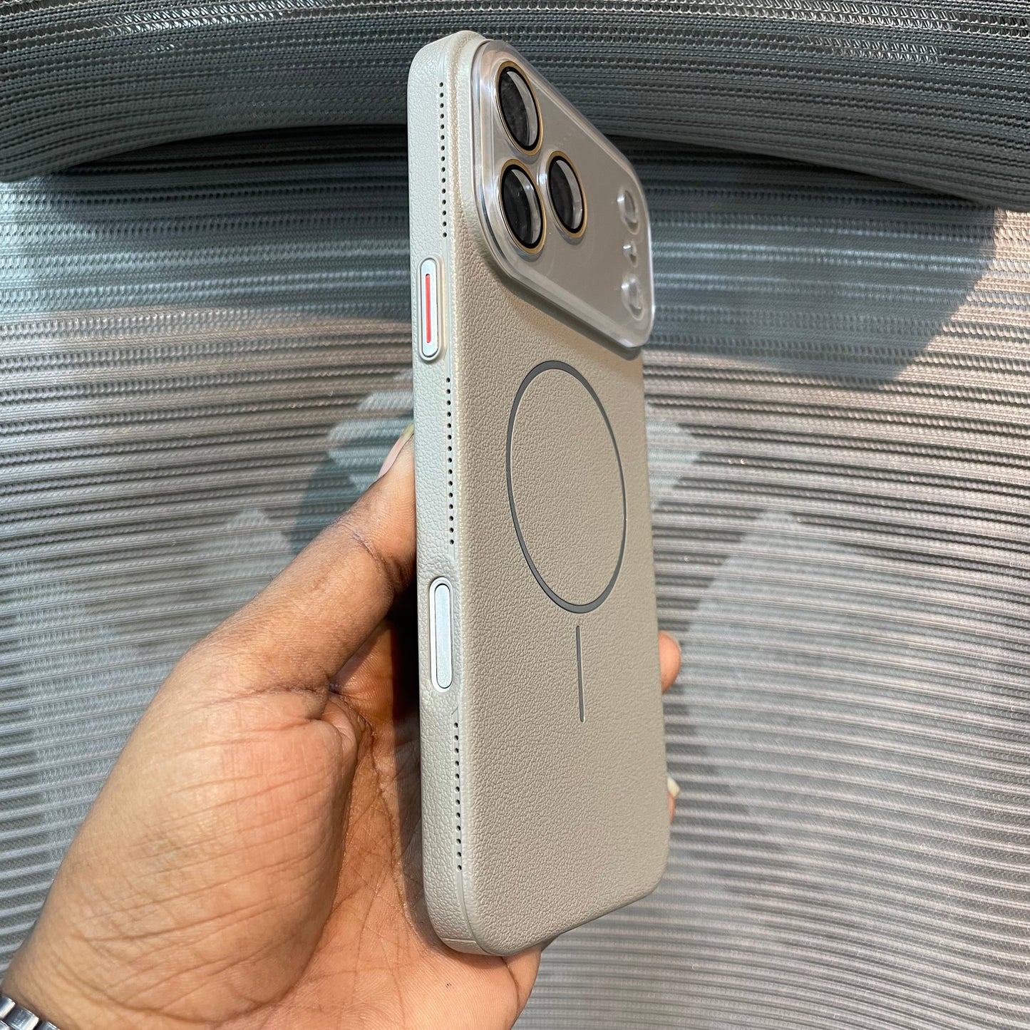 GrainVent MagSafe iPhone 17 Pro Max Case