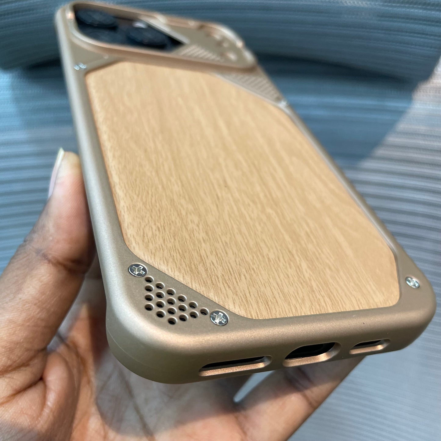 WoodFrame Slim iPhone 16 Pro Case