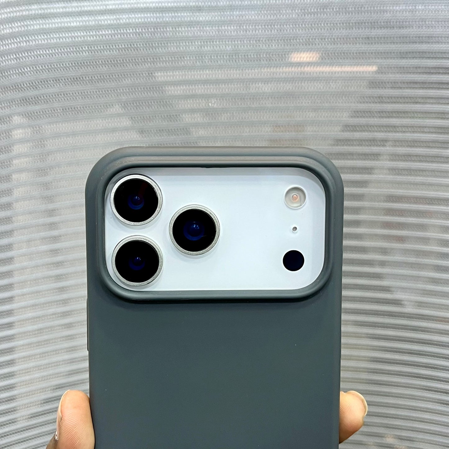 Kickstand MagSafe Sling iPhone 17 Pro Case
