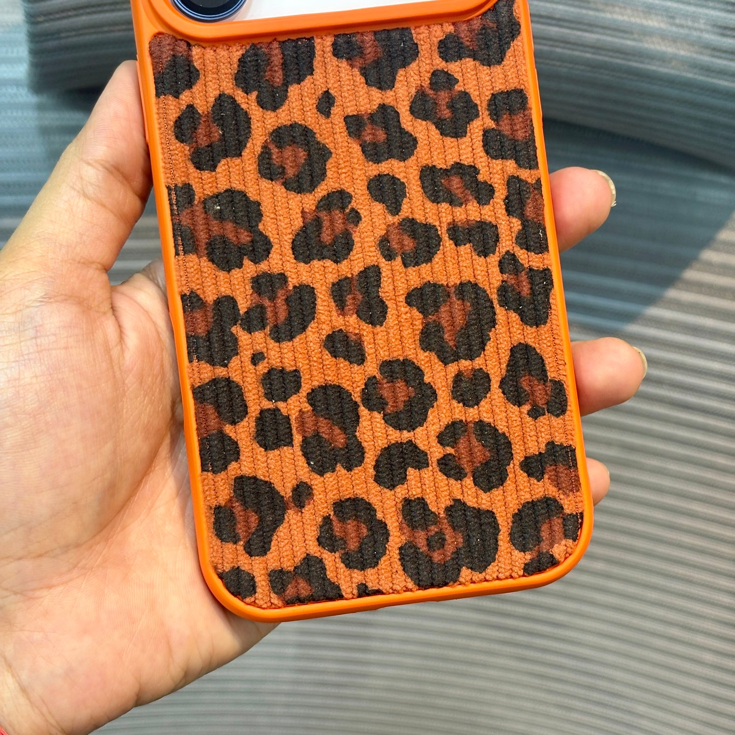 LuxeProwl Quilted iPhone 16 Pro Max Case