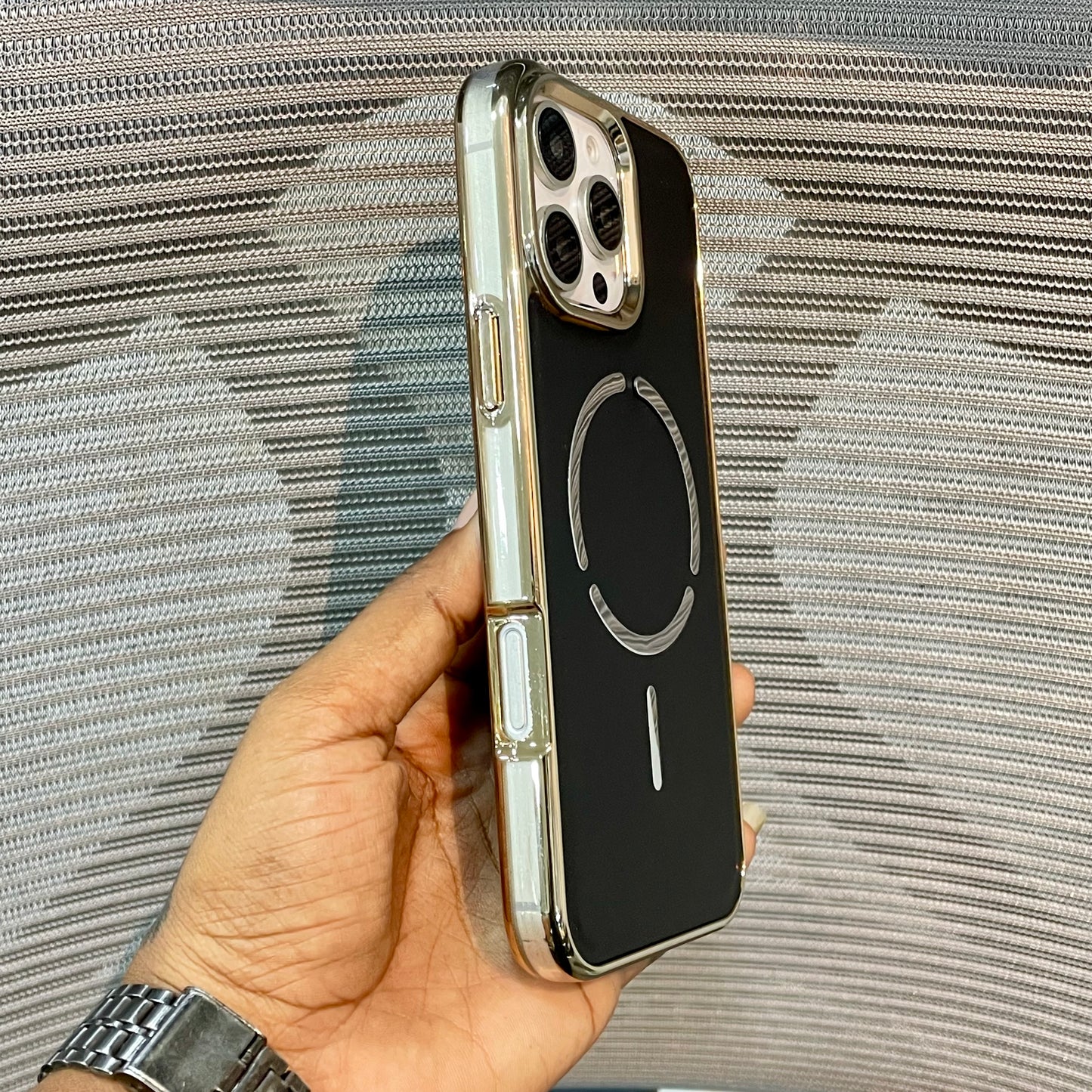 LeatherAura MagSafe Protective iPhone 16 Pro  Case