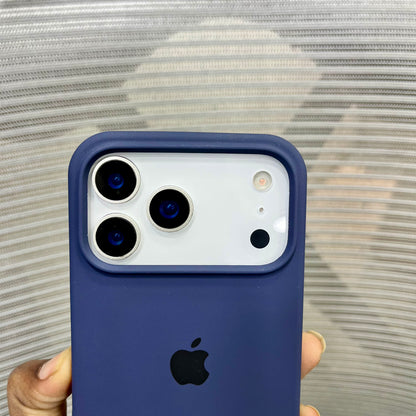 Silicone Logo MagSafe iPhone 17 Pro Case