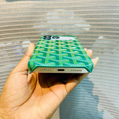 Luxe Printed Inner Fur iPhone 17 Pro Case