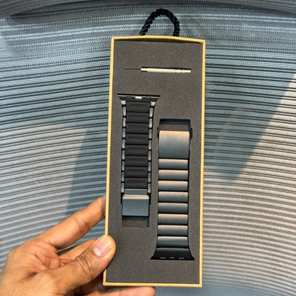 SteelFlex Metal Apple Watch Strap