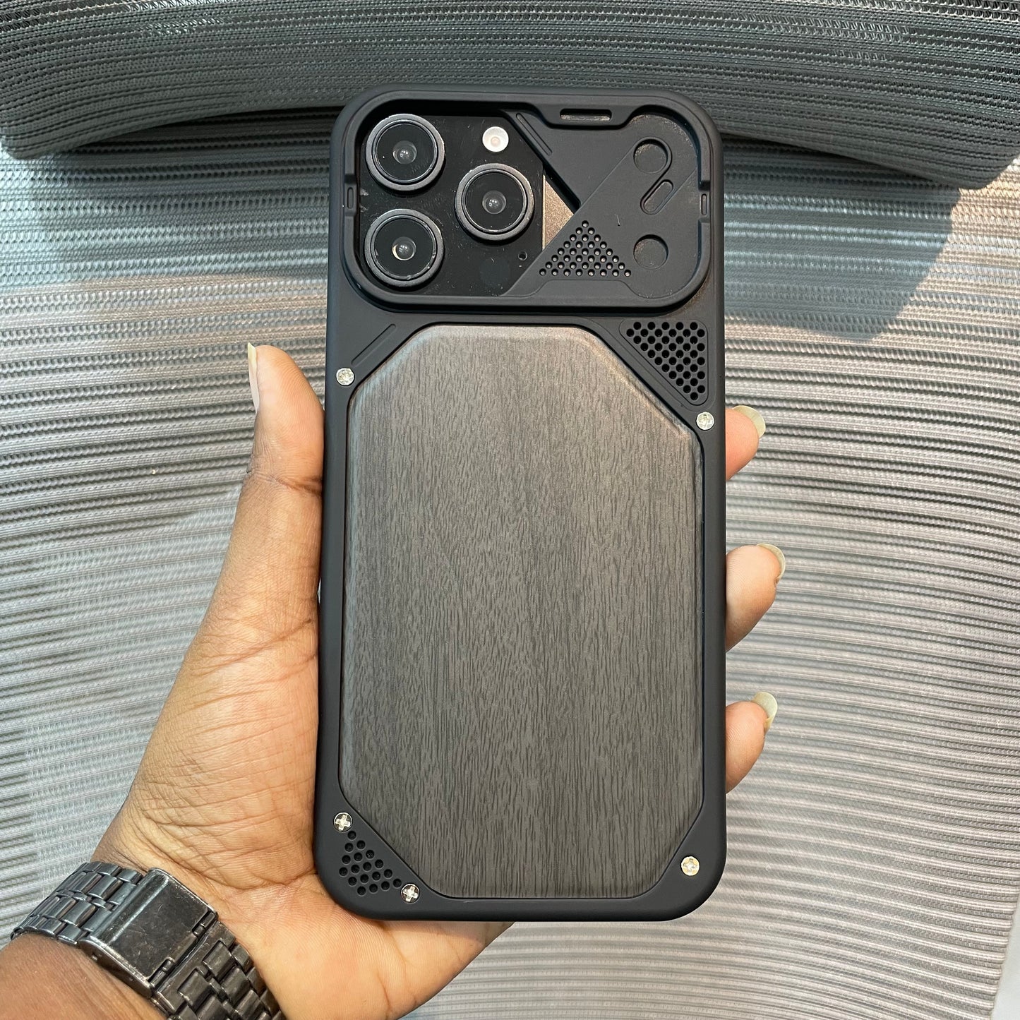 WoodFrame Slim iPhone 16 Pro Case