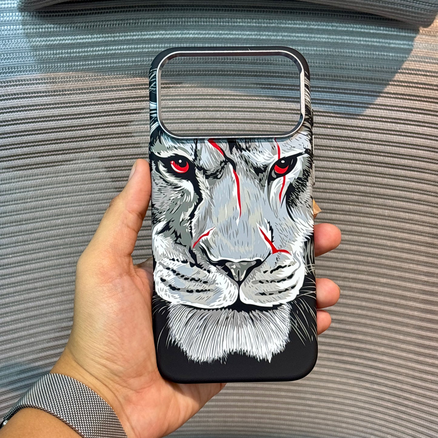 Carbonique MagSafe iPhone 17 Pro Case