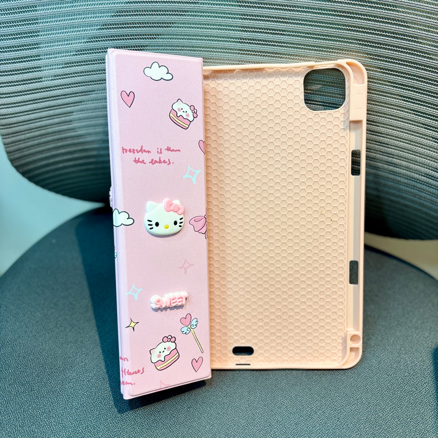 Kitty - 3D Cartoon Printed iPad Case