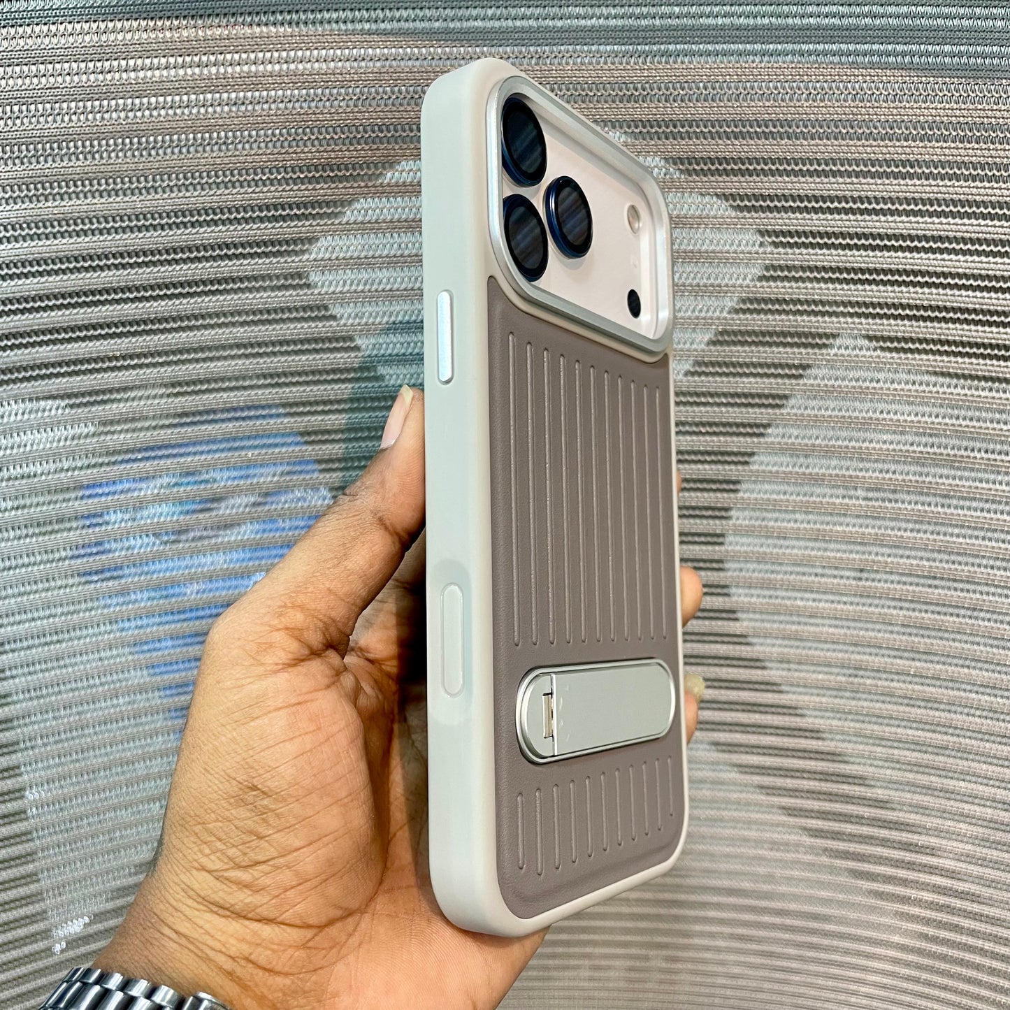 StripeVault Stand iPhone 17 Series Case