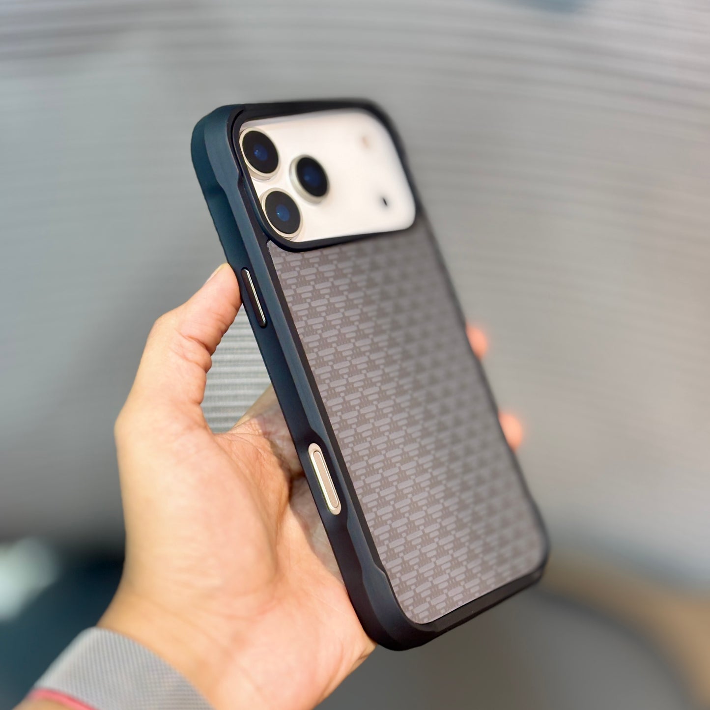 AshCarbon MagSafe iPhone 16 Series Case