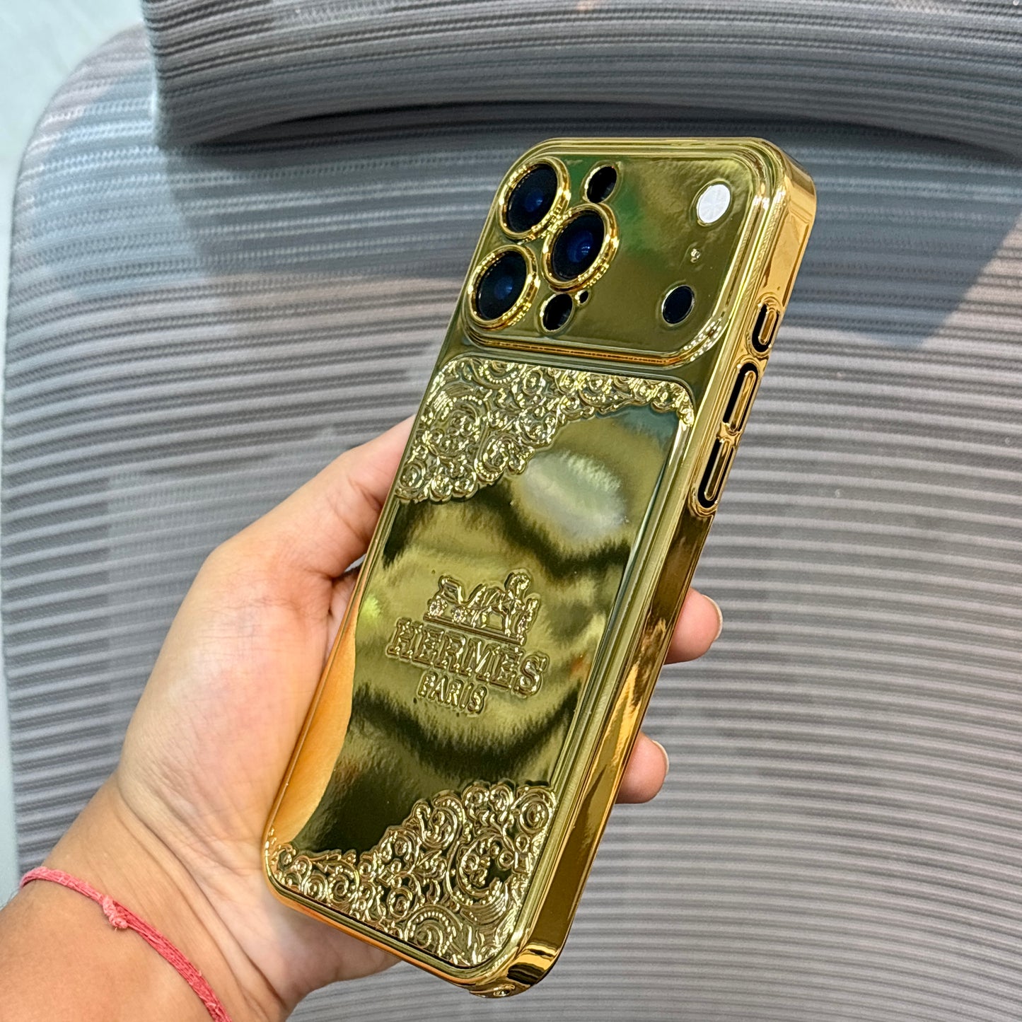 GoldMark Mirror iPhone 15 Pro Max Case