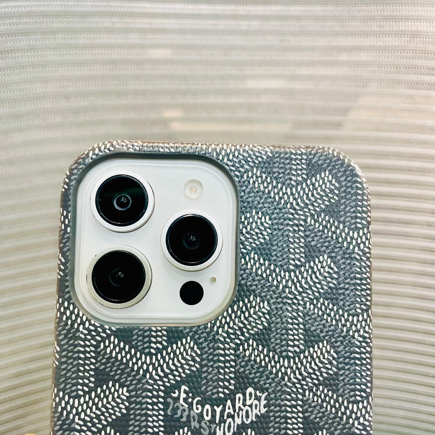 Luxe Printed Inner Fur iPhone 16 Pro Max Case