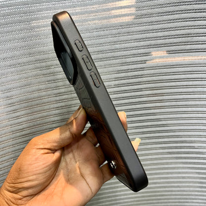 Emboss Luxe Leather iPhone 17 Pro Case