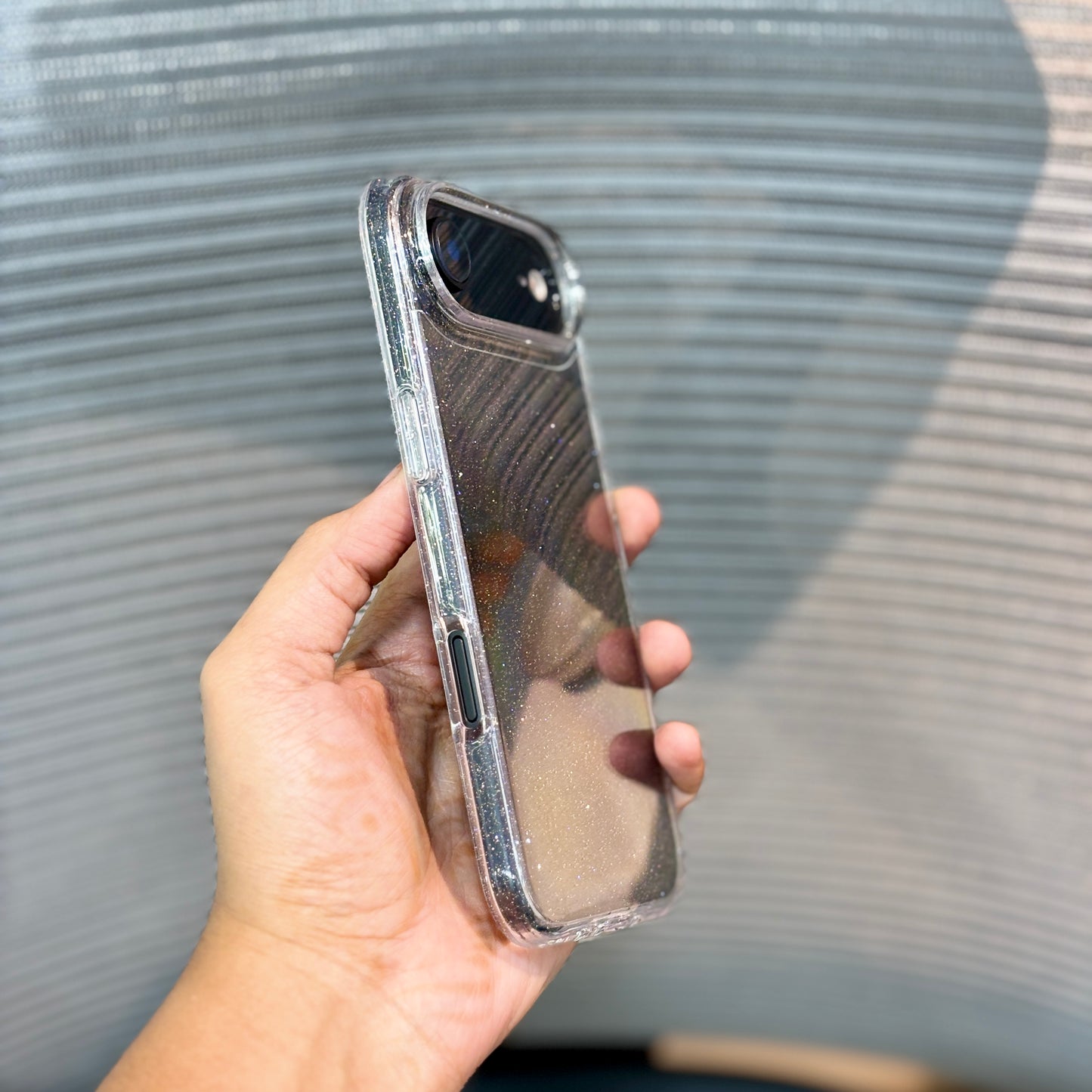 Crystalé Shimmer iPhone 17 Case