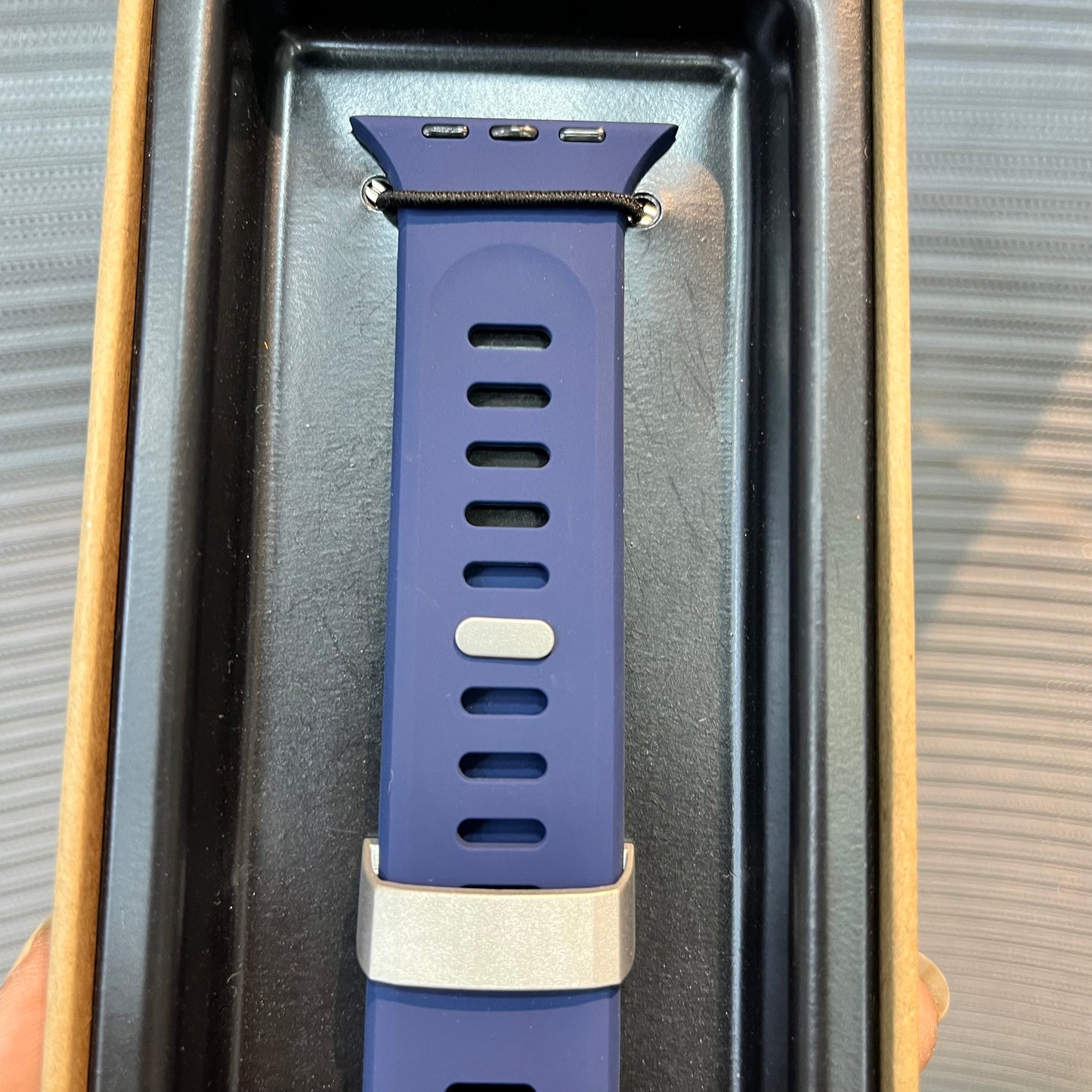 Silicone SteelLock Band For iWatch