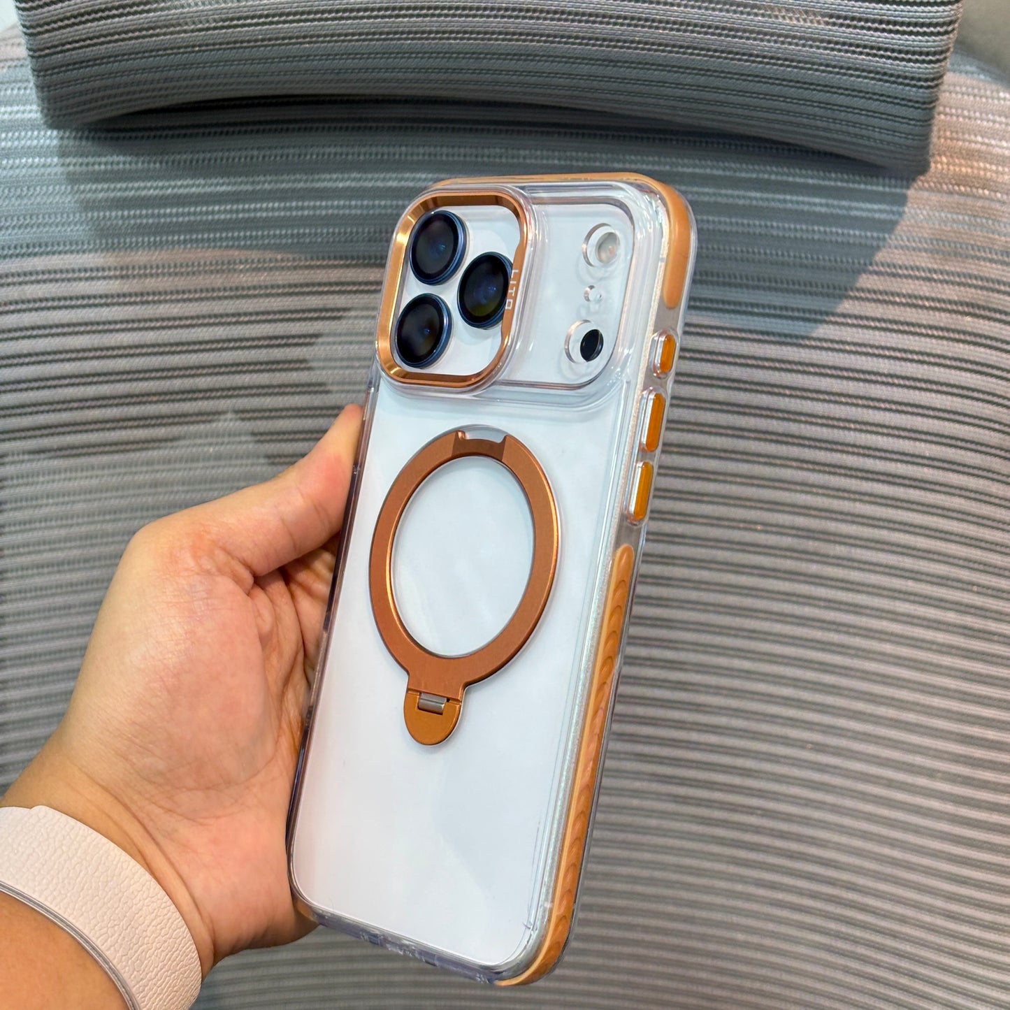 CrystalStand MagSafe iPhone 17 Pro Case