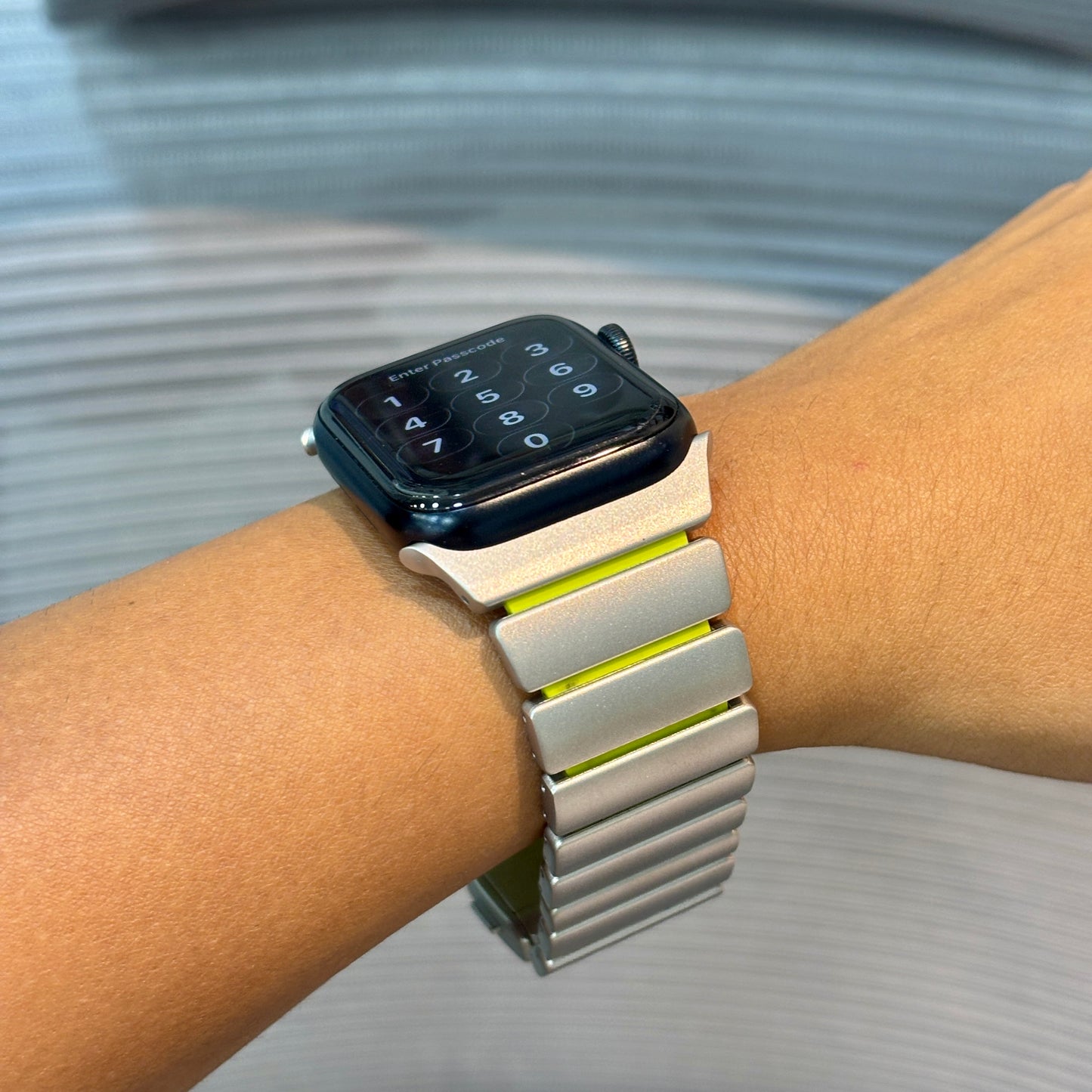 SteelFlex Metal Apple Watch Strap