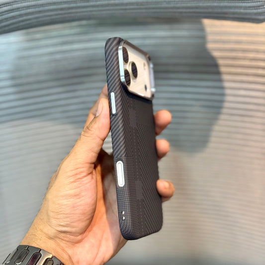 FibreLux Black MagSafe iPhone 16 Pro Max Case