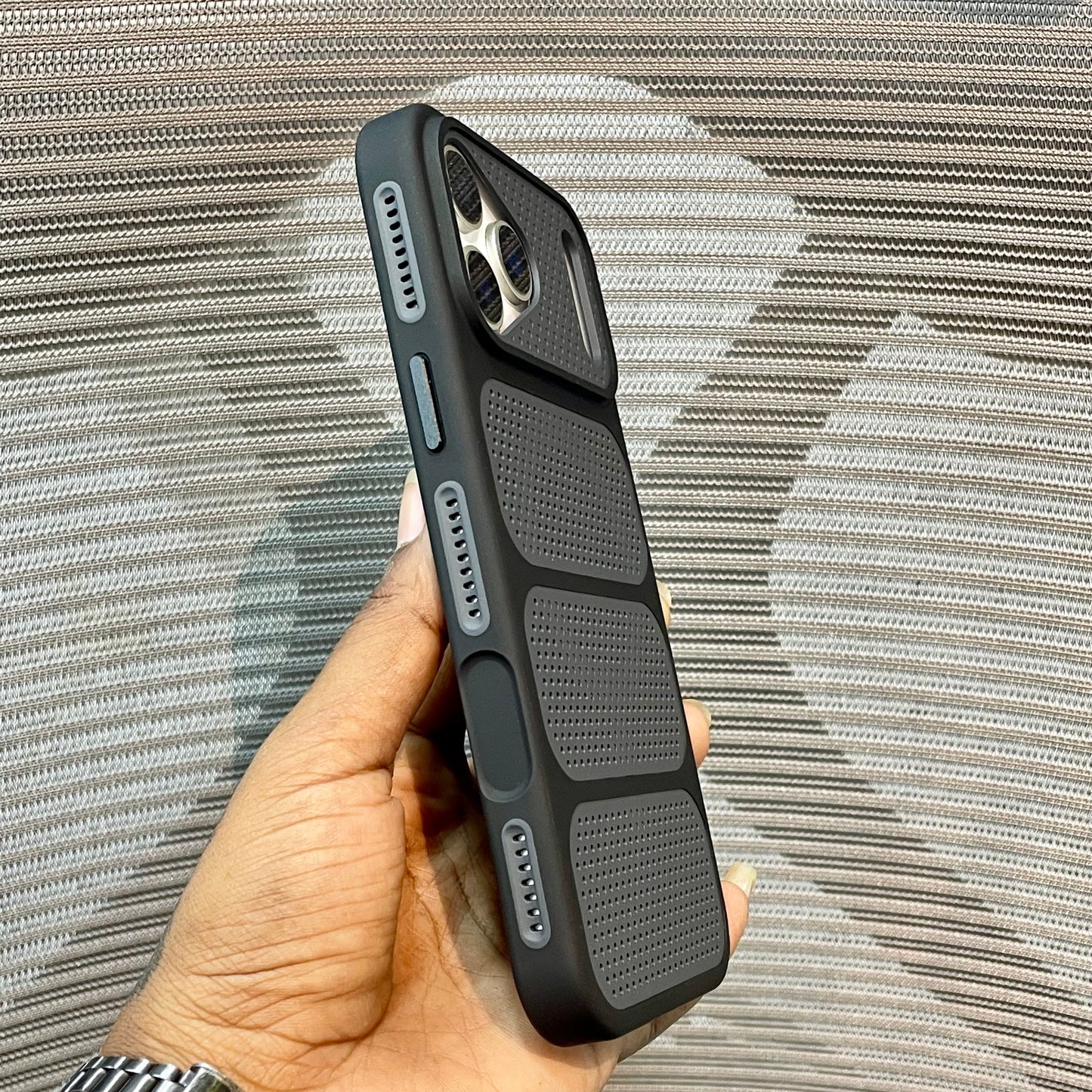 FusionDissipation MagSafe iPhone 17 Pro Case