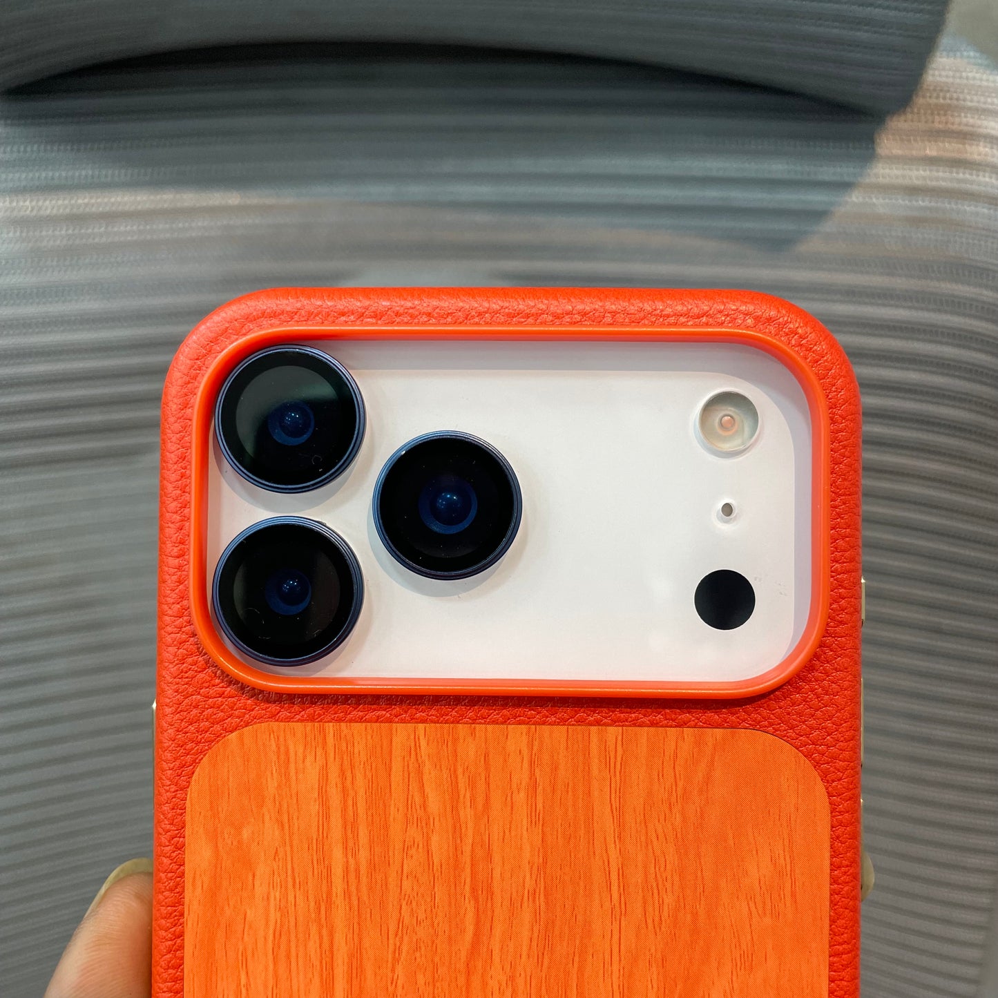 DualTone With WoodÉlite iPhone 17 Pro Max Case
