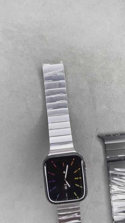 Magnetic Metal Wave Textured Stainless Steel Apple Watch Strap for 42 / 44 / 45 / 49 mm